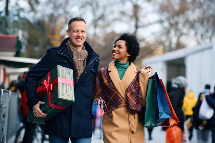 8 Ways to Spend Smart During the Holidays